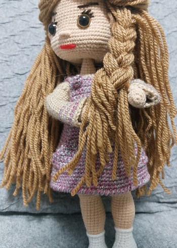 El Örgüsü Gri Elbise ve Şapkalı Bebek - Görsel 3