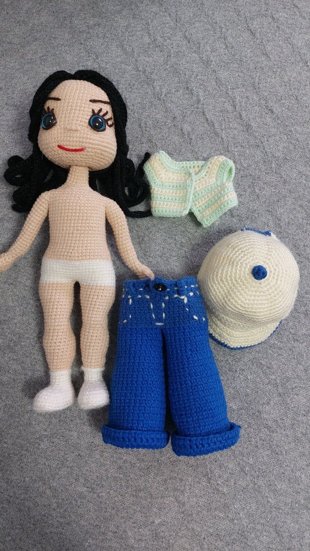 Mavi pantolonlu örgü oyuncak bebek seti - Görsel 2
