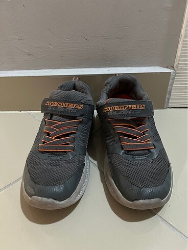 Skechers spor ayakkabı