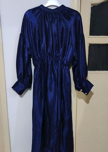 Düğmeli Parlak Mavi Uzun Kadın Elbise - Görsel 5