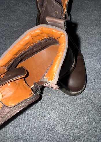 Kahverengi Deri Erkek Botları
Az kullanmış - Görsel 2