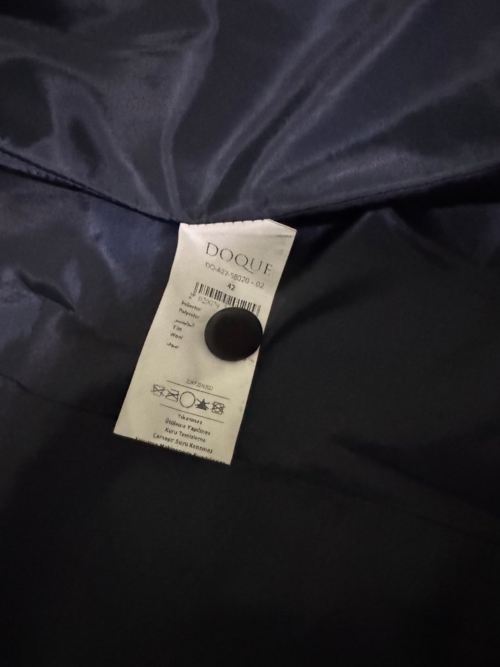 Kürklü Kapüşonlu Siyah Uzun Kaban
İki defa giyildi 3500 aldım - Görsel 3