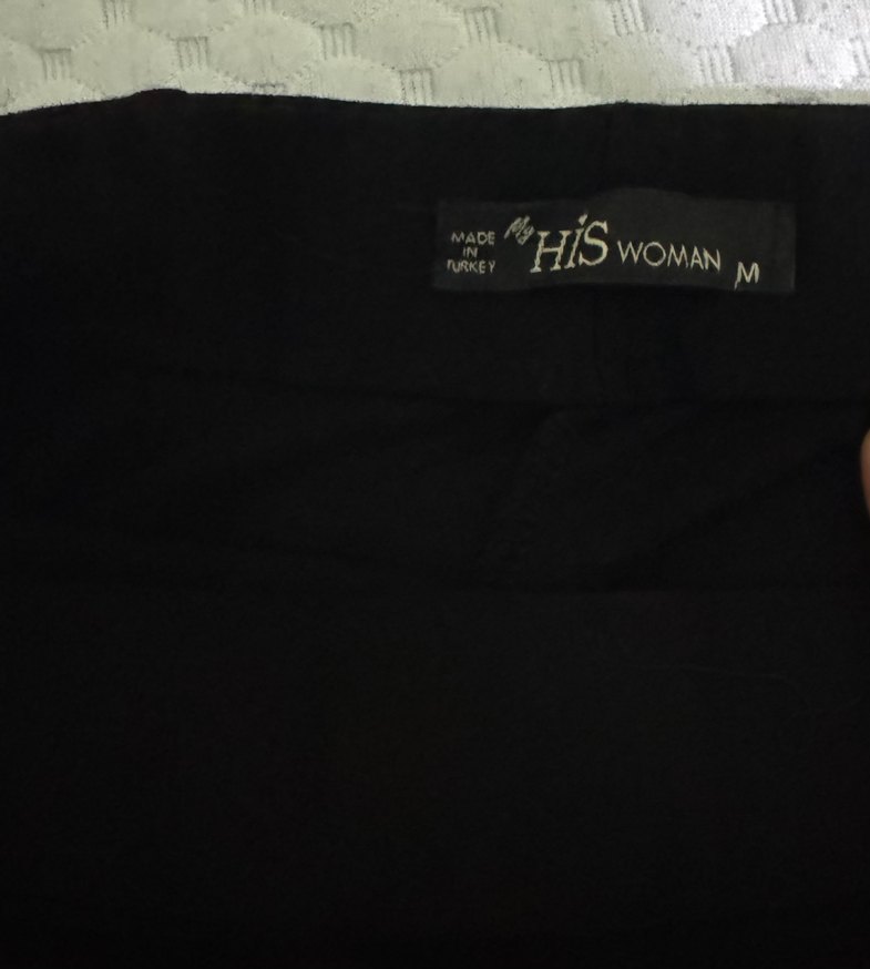 Siyah Kadın Midi Tayt Elastik Kumaş
İki defa giyildi - Görsel 3