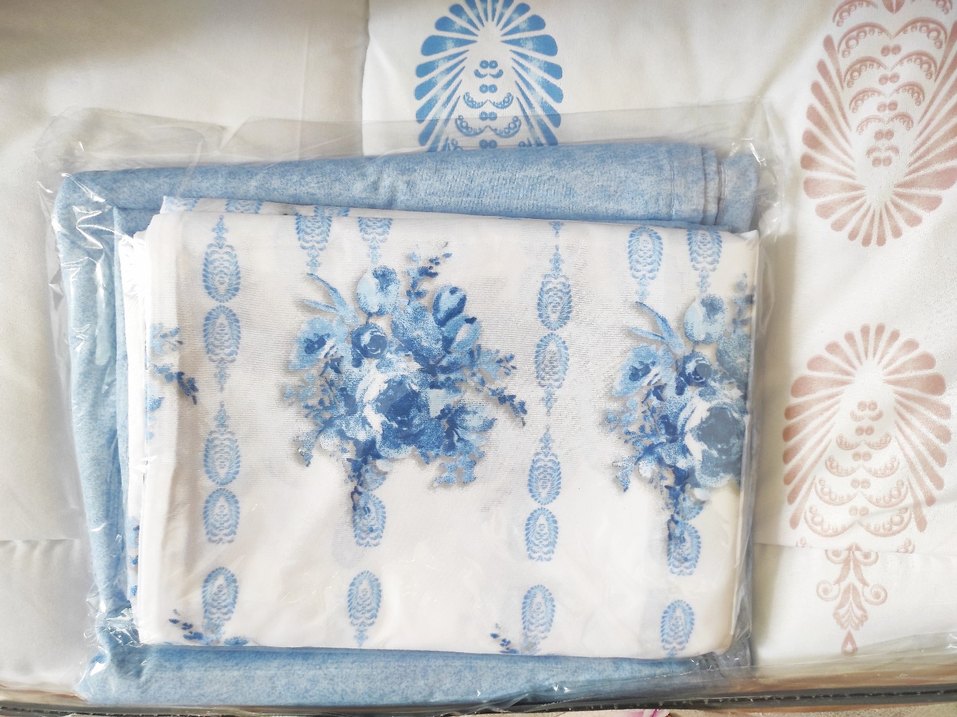 Uyku Seti Pastel Çiçek Desenli Beyaz Açık Mavi - Görsel 4