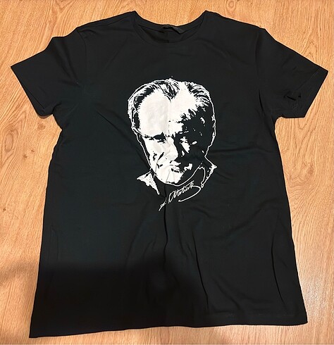 Lcw atatürk baskılı tişört