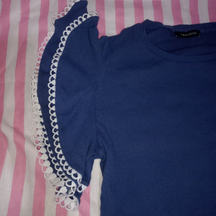 Mavi Kısa Kollu Triko Tişört - Görsel 2