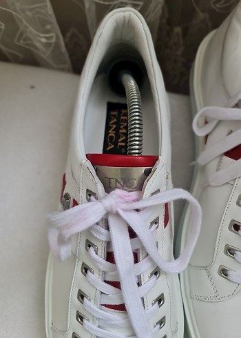 kemal tanca 44 no
Beyaz Gri Detaylı Bağcıklı Erkek Spor Ayakkabı - Görsel 7