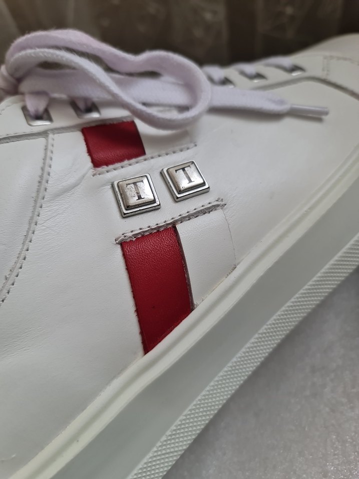 kemal tanca 44 no
Beyaz Gri Detaylı Bağcıklı Erkek Spor Ayakkabı - Görsel 5