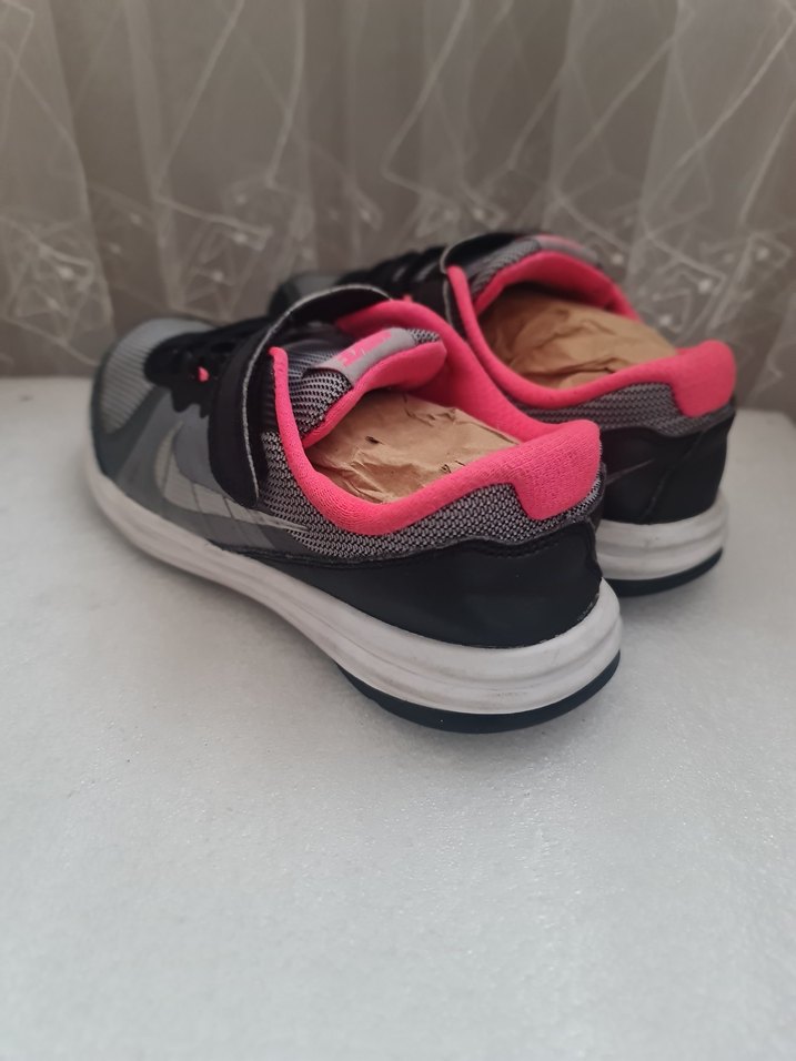 34 nu
Kız Çocuk Gri Baskılı Cırt Cırtlı Spor Ayakkabı - Görsel 2