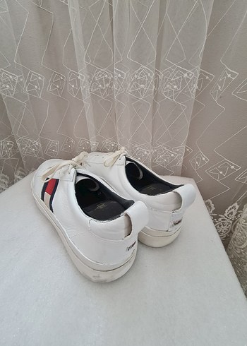 Tommy Hilfiger 42 no

Beyaz Günlük Kadın Spor Ayakkabı - Görsel 2