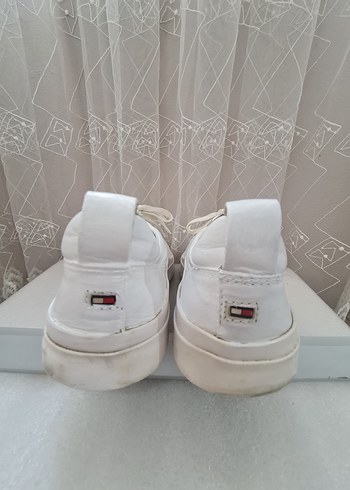 Tommy Hilfiger 42 no

Beyaz Günlük Kadın Spor Ayakkabı - Görsel 5