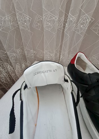 derimod 43 no

Siyah Gri Bağcıklı Erkek Spor Ayakkabı - Görsel 7