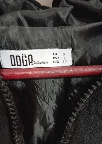 26 Beden siyah Renk Kadın Mont