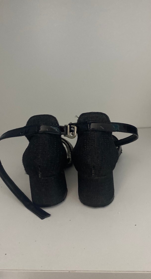 Siyah Yılan Desenli Tokalı Topuklu Ayakkabı - Görsel 2