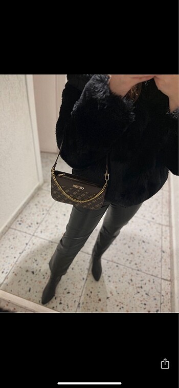 Diğer BEKLENEN RENGİ GUESS ÇANTA GELDİ