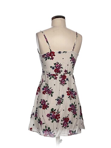 universal Beden Vintage Love Kısa Elbise %70 İndirimli.