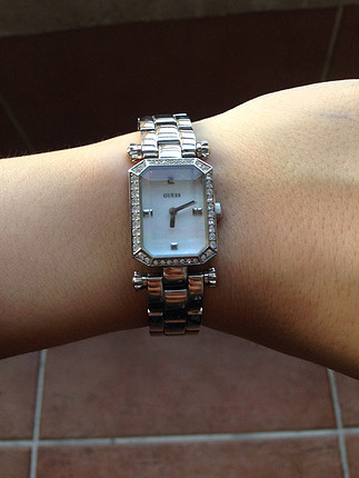 universal Beden guess orijinal saat 