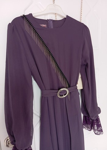 Zincir Detaylı Mor Uzun Kadın Elbise - Görsel 4