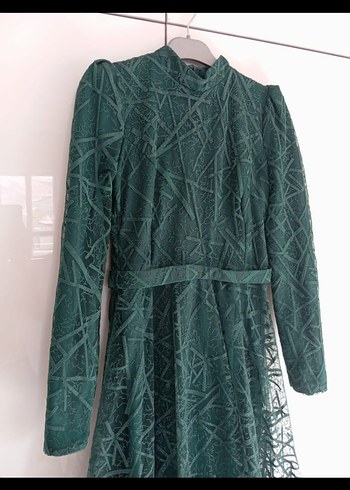 Yeşil Dantel İşlemeli Uzun Abiye Elbise - Görsel 4