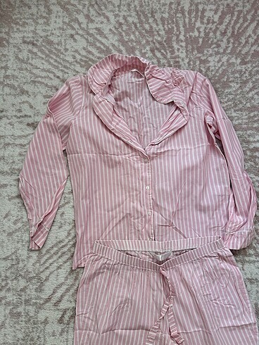 m Beden SATILDI pembe cizgili gömlek pijama takımı SATILDI