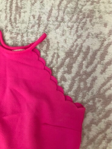 Zara Pembe crop