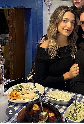 siyah omuz açık triko
