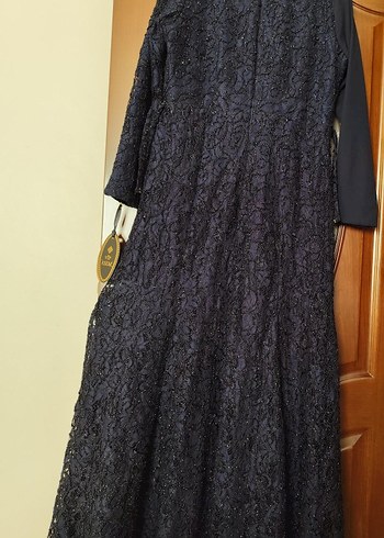 Drapeli Siyah Nakışlı Uzun Abiye Elbise - Görsel 3