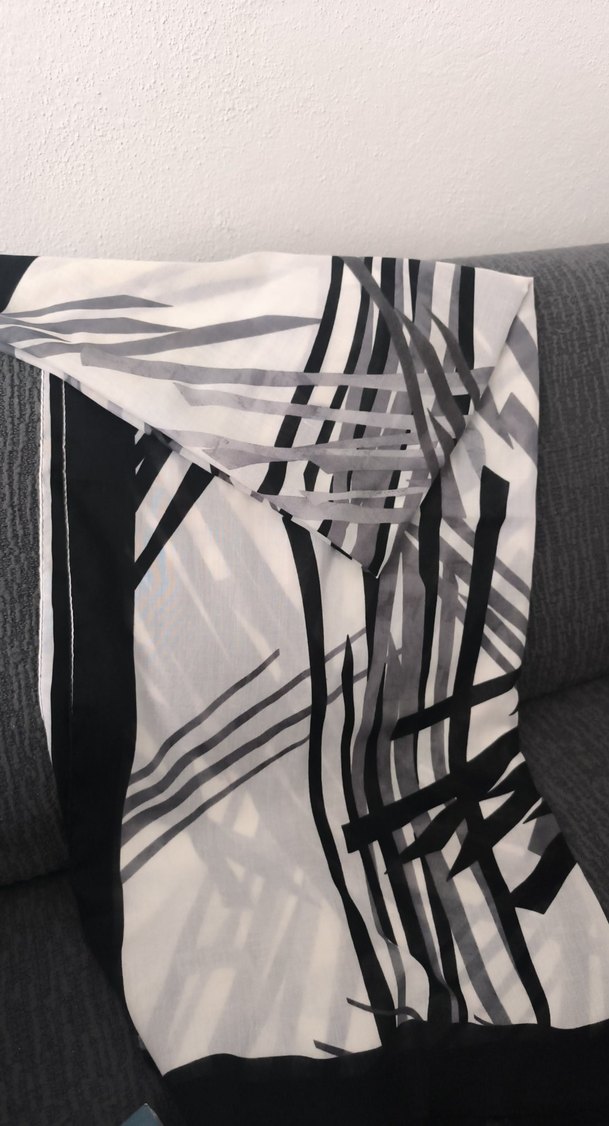 Gri Pliseli Kadın Fular şal - Görsel 4