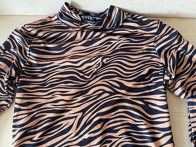 Suud Collection Bluzz