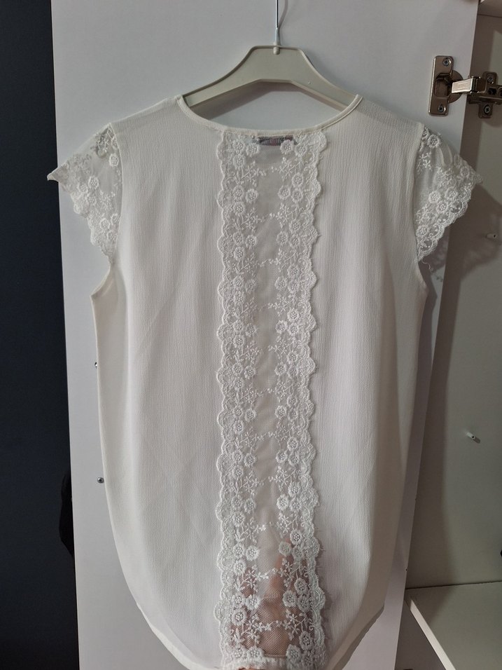 Dantel Detaylı Beyaz Kısa Kollu Kadın Bluz - Görsel 3