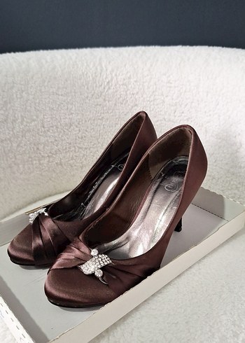 Kahverengi Yüksek Topuklu Kadın Ayakkabı - Görsel 4