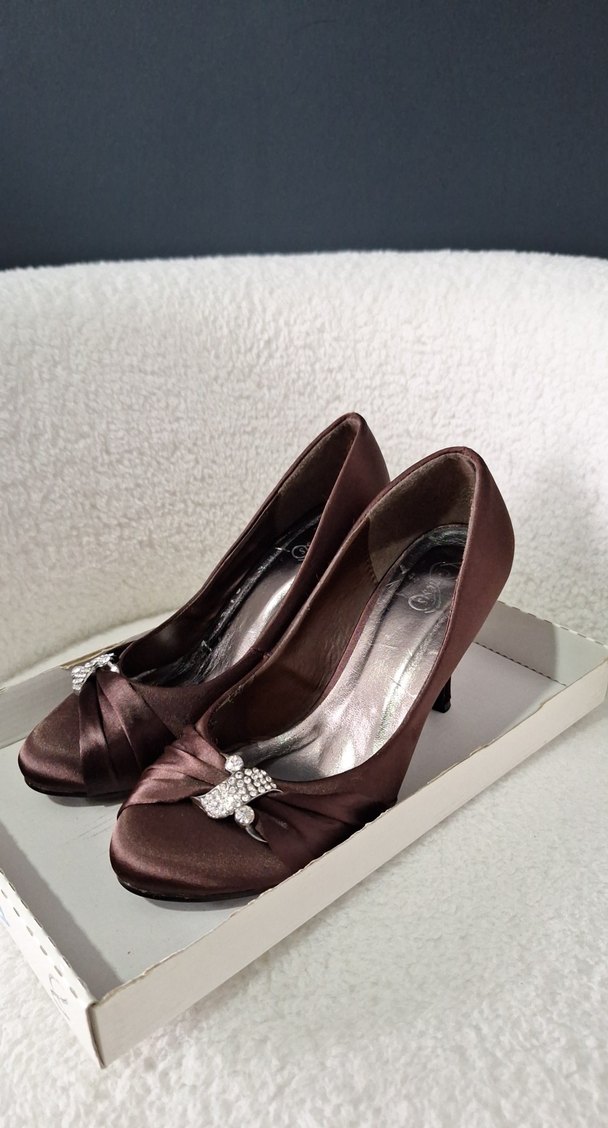 Kahverengi Yüksek Topuklu Kadın Ayakkabı - Görsel 4