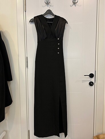 Siyah abiye elbise - Görsel 2
