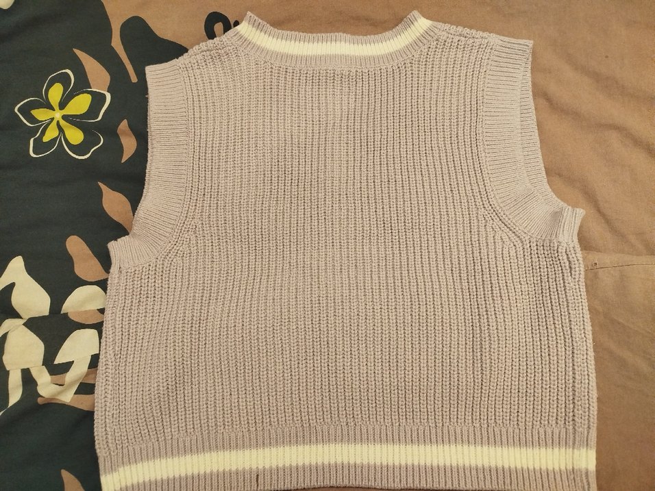 Bej V Yaka Örgülü - Görsel 2