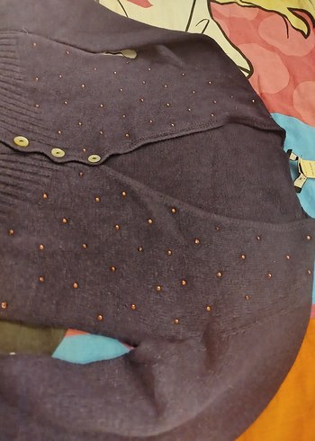 Mor V Yaka Düğmeli İnce Triko Hırka - Görsel 3