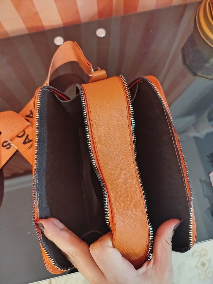 Kahverengi Deri Kadın Çapraz Çanta UBS Baskılı - Görsel 3