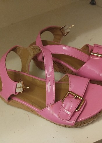 Pembe Rugan Kadın Dolgu Topuklu Sandalet - Görsel 2