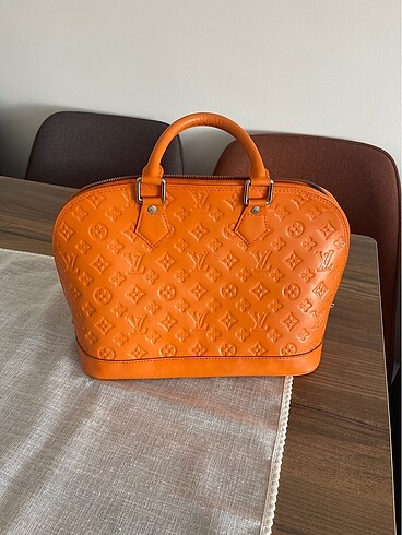 Louis Vuitton Louis Vuıtton