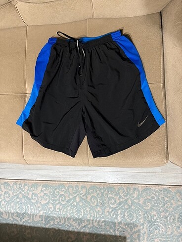 Nike şort