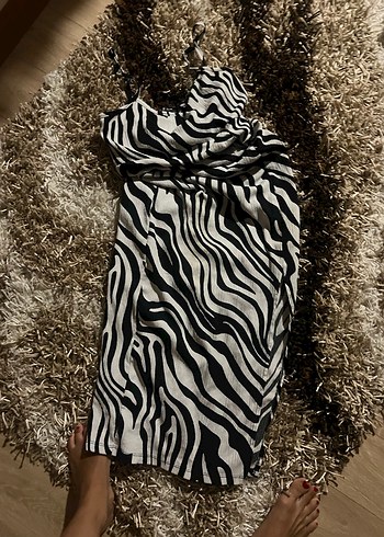 Kadın Siyah Beyaz Zebra Desenli Elbise
