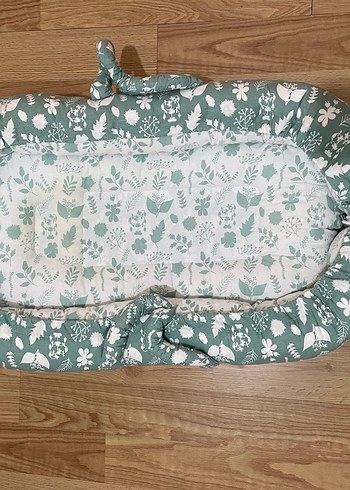 Pastel Yeşil Desenli Bebek Reflü Yatağı - Görsel 2