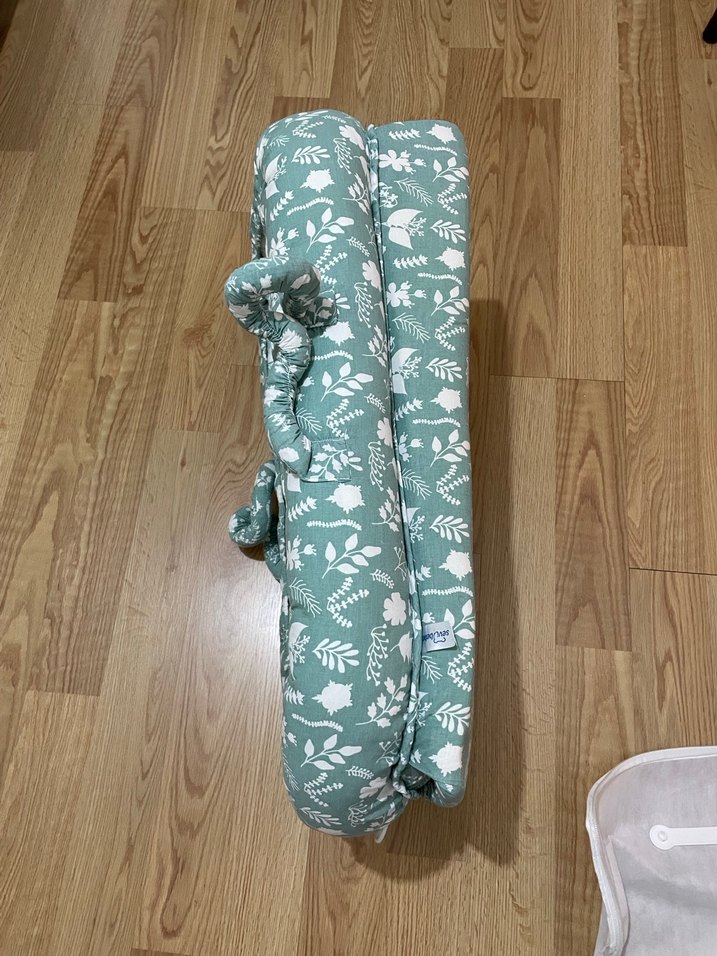 Pastel Yeşil Desenli Bebek Reflü Yatağı - Görsel 4