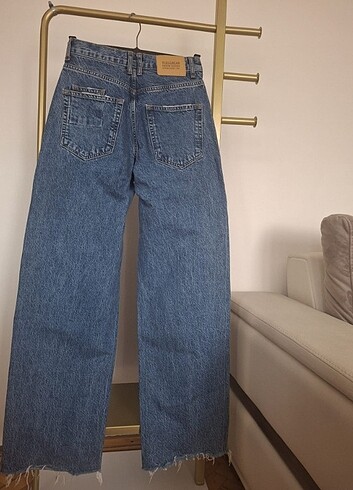 34 Beden Pull and bear marka kot pantolon 