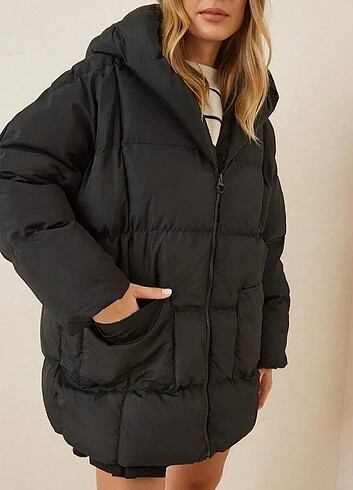 Şişme oversize siyah mont
