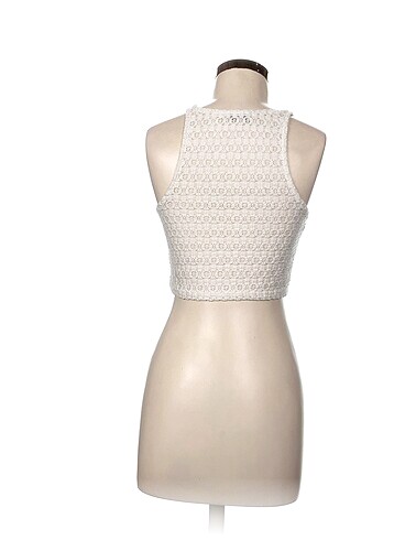m Beden Pull and Bear T-shirt %70 İndirimli.