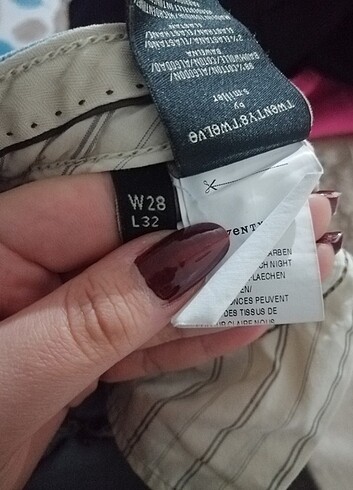 28 Beden mavi Renk Pantalon