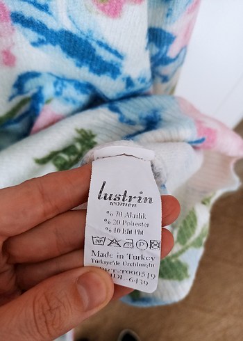 universal Beden yumuşacık kazak sadece yıkayıp kaldırdım sıfırdır
