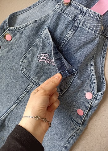 Kızlar için pembe bağcıklı kot tulum - Görsel 6