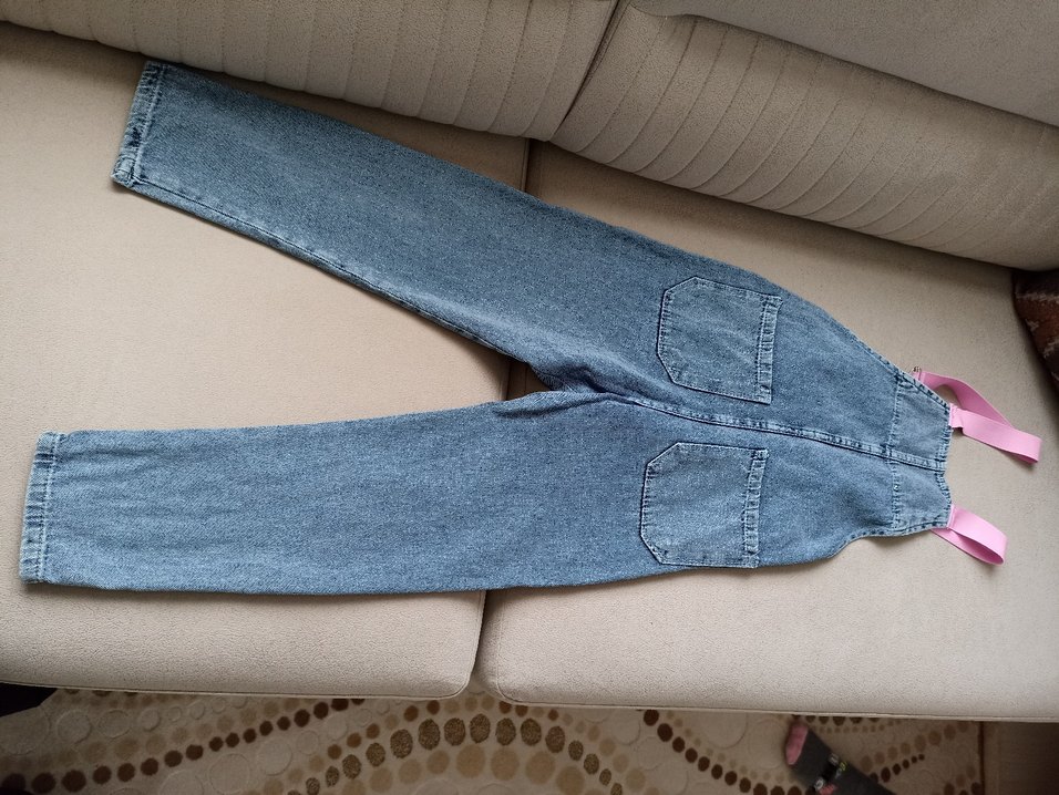 Kızlar için pembe bağcıklı kot tulum - Görsel 3