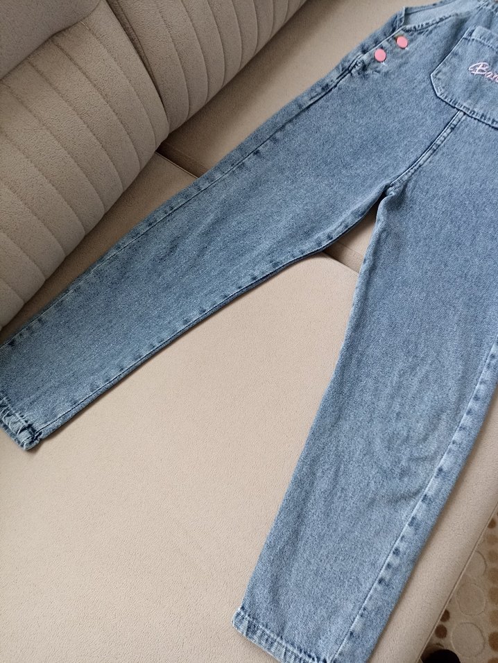 Kızlar için pembe bağcıklı kot tulum - Görsel 4